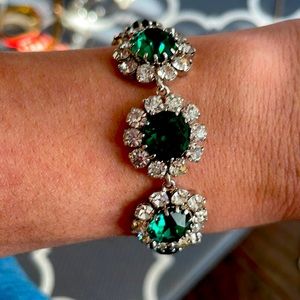 Necklace and bracelet set